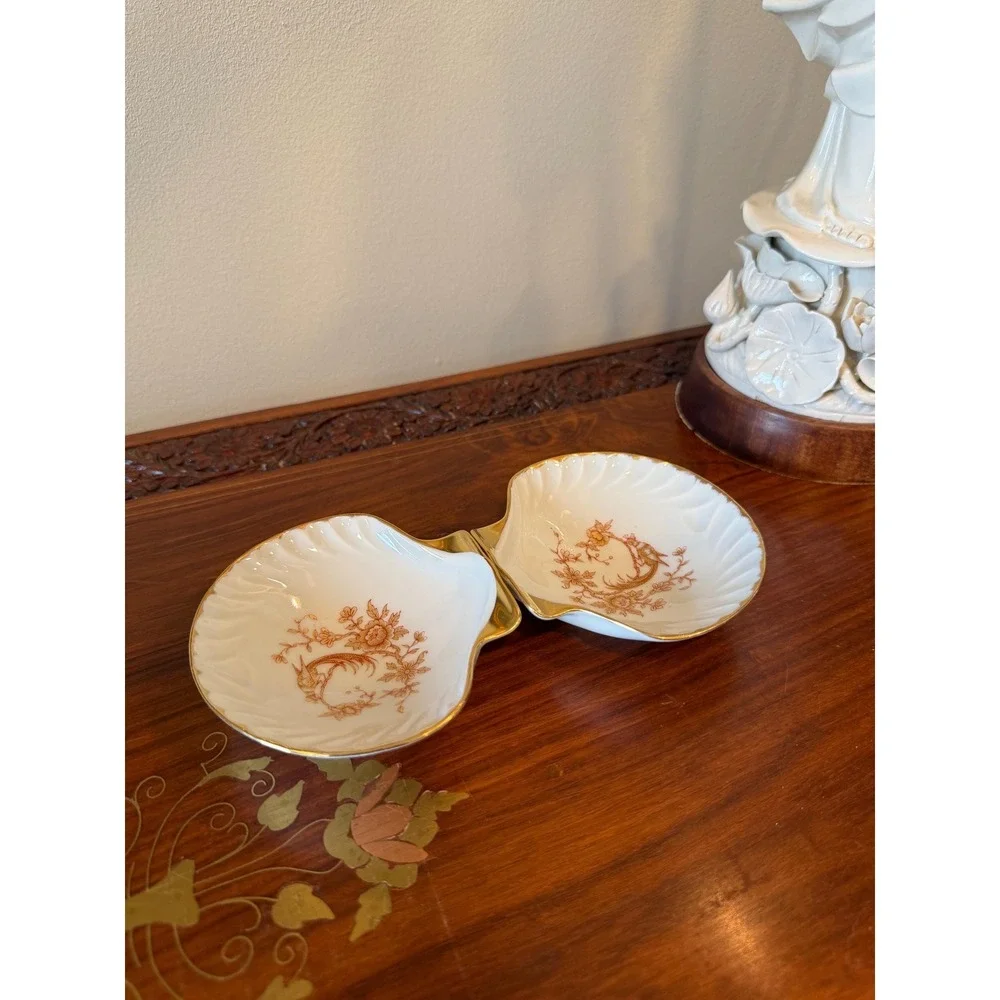 Vintage Limoges Porcelain Shell Trinket Dishes Pair‎
